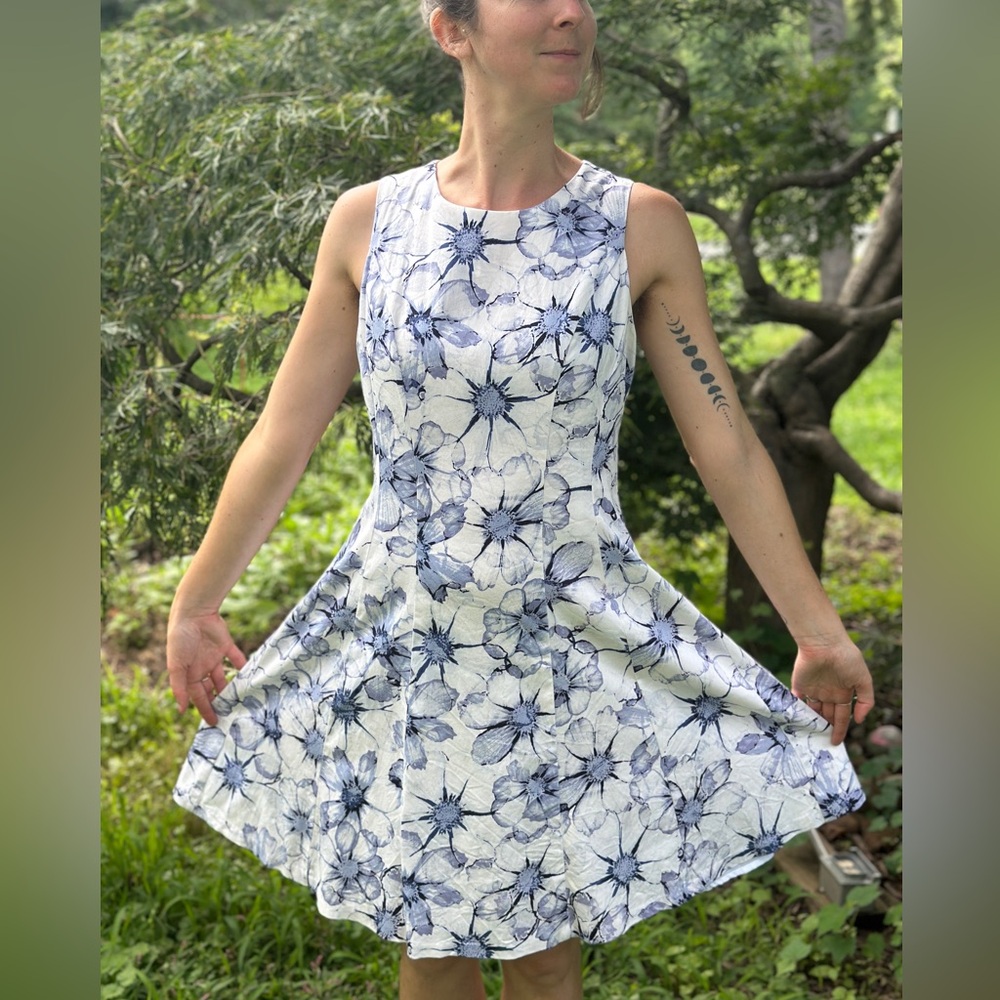 Liz Claiborne Blue and White Floral Mini Dress